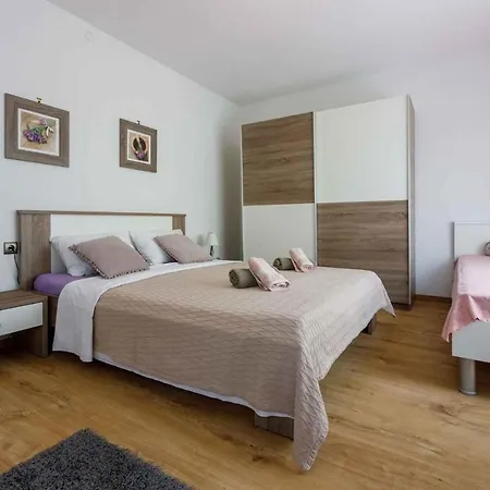 In 39336 Crikvenica